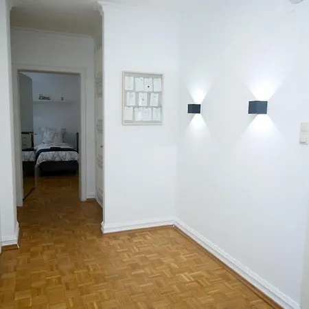 Apartment Business & Travel 150m, 15 Min Messe *