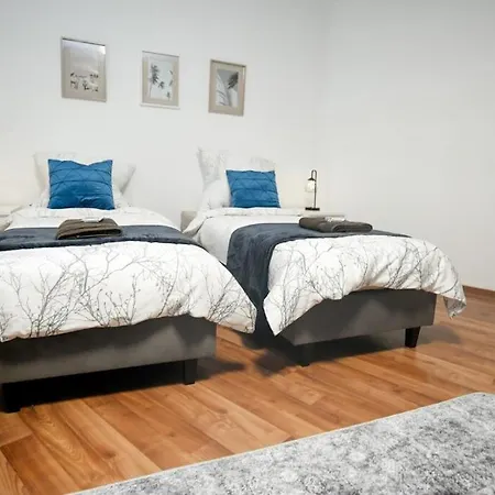 Business & Travel 150m, 15 Min Messe Apartment